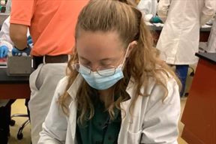 Cornell DVM student Amanda Bielecki at the AQUAVET program
