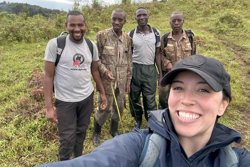 Cornell vet student Carolina Baquerizo in Uganda with field team